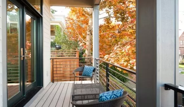 How Do You Make A Small Balcony Look Better