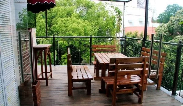 How To Furnish A Balcony