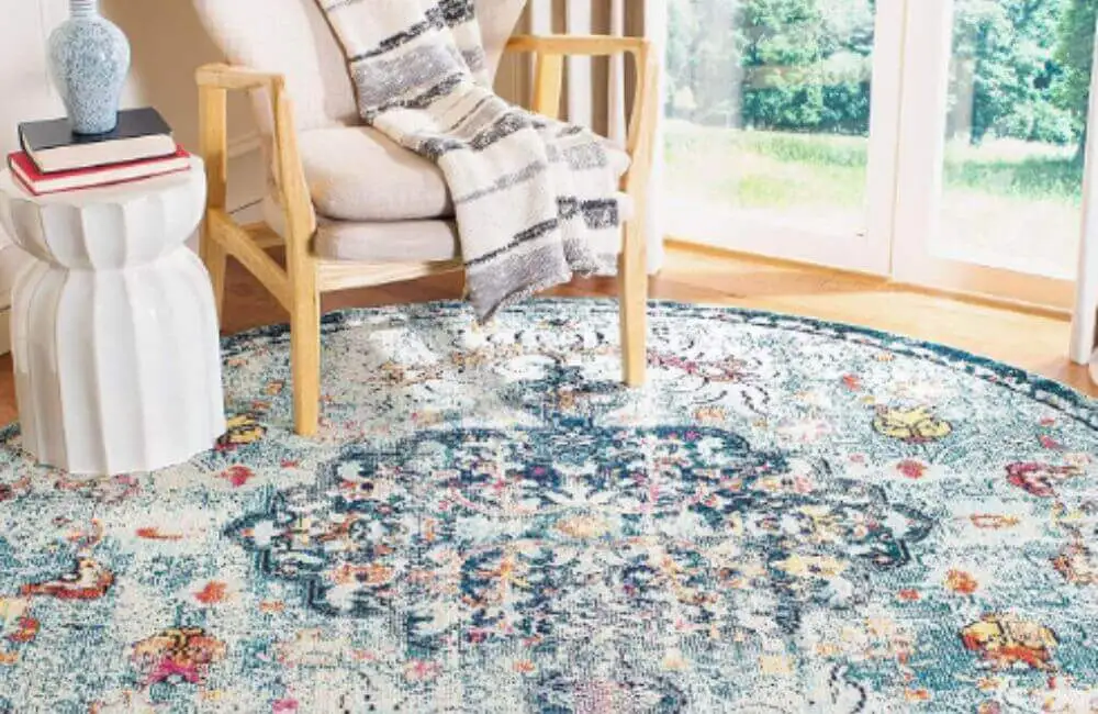 put round rugs in your entryway